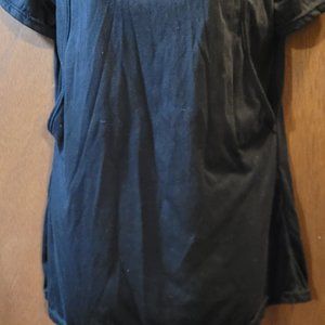 Black maternity breastfeeding tee